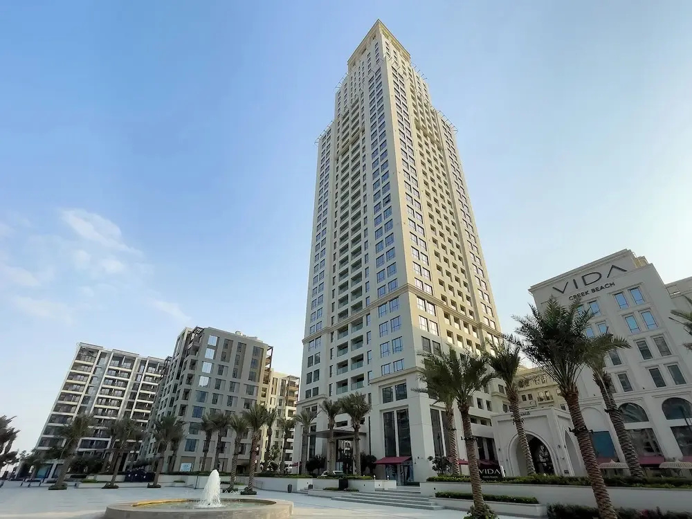 Luxury 1BR at Vida Residences