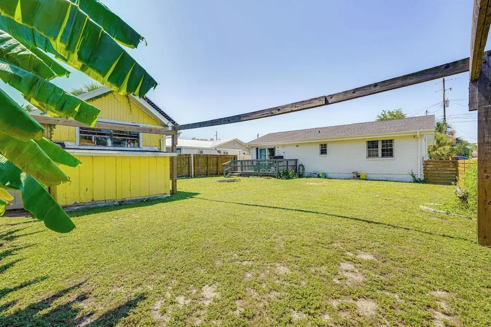 Panama City Home w/ Fire Pit - Walk to Beaches!