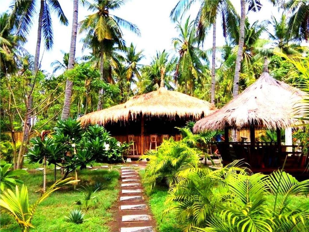 Kebun Kupu Kupu Gili Meno Eco Resort