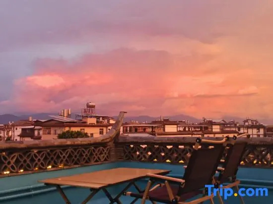 Dali Shengjiu Homestay (Longkan Wharf)