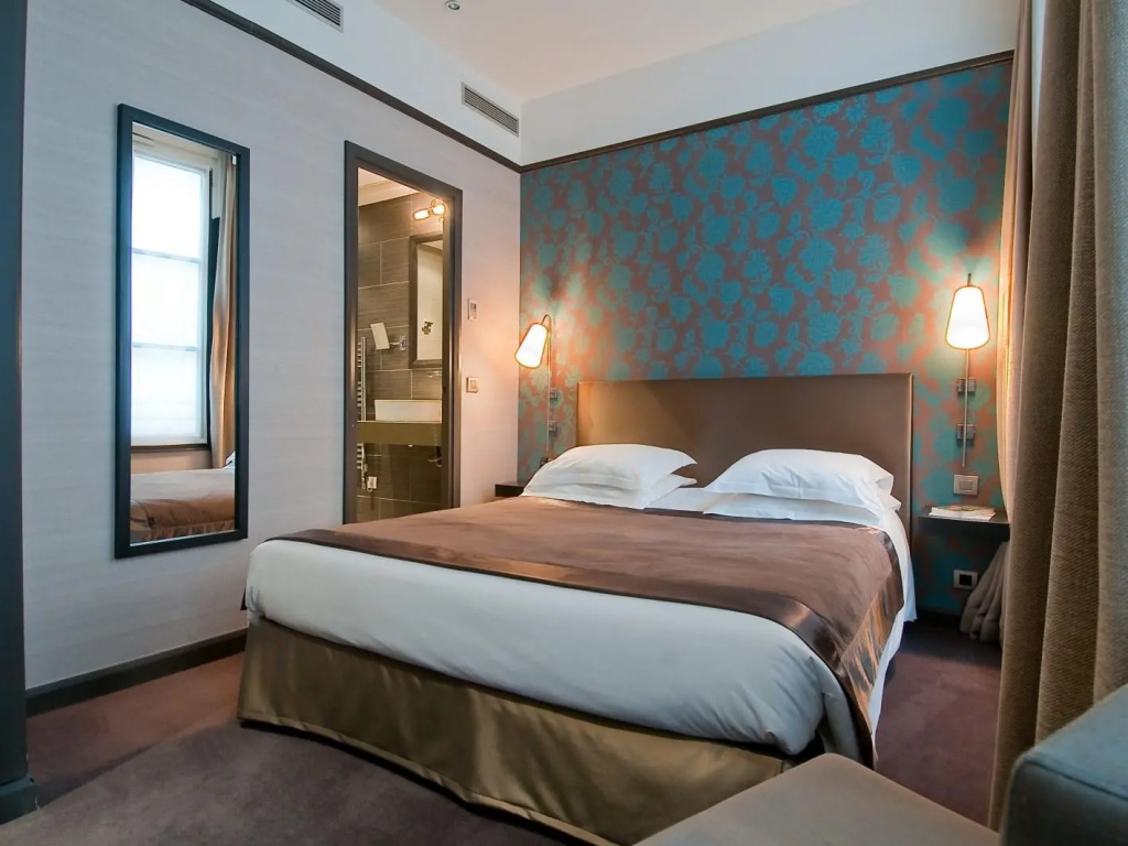 Superior Double room (full double bed)