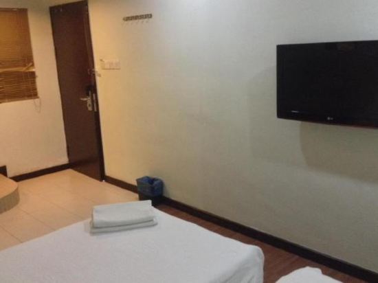 Maxim Hotel