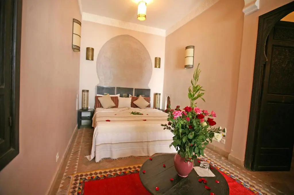 Deluxe Double room (full double bed)