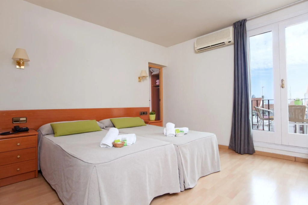 Hotel photo 2