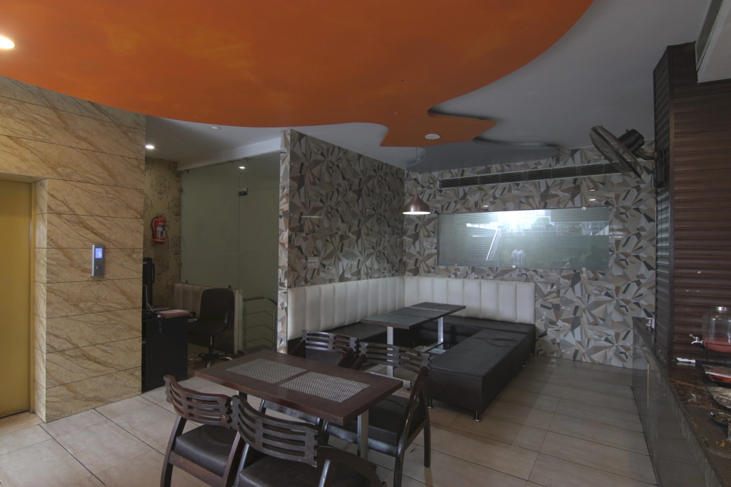 Food & Beverage