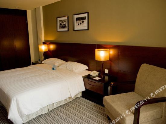 Hotel Sixty3