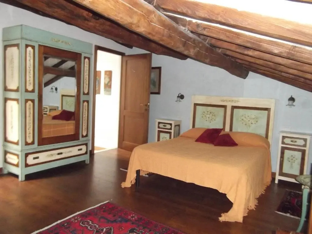 Standard Double Attic room (full double bed)
