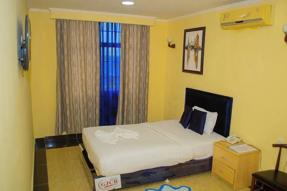 Hotel photo 8
