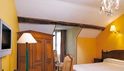 Hotel du Palais Bourbon 82