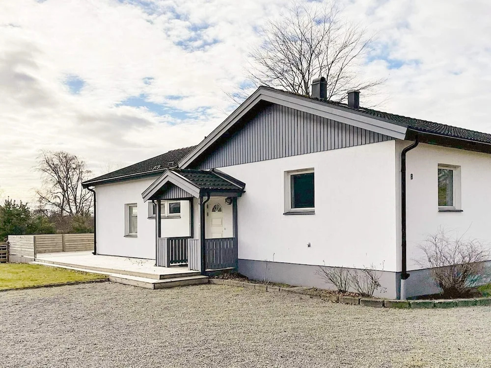 8 Person Holiday Home in Yngsjo-by Traum