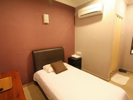 Hotel Station 18