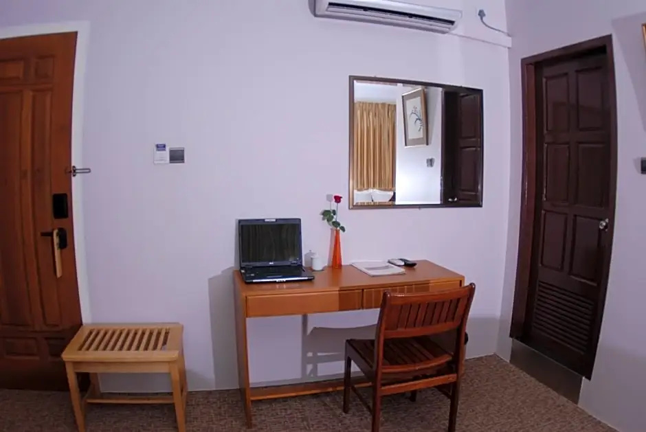 Holiday Hotel - Chambres