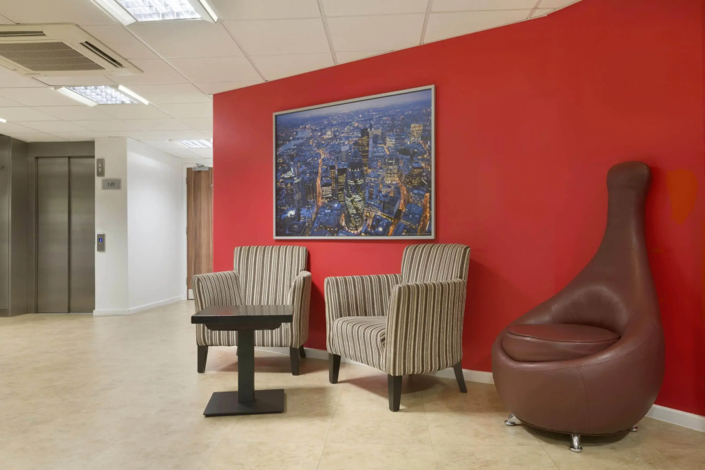 Ramada by Wyndham London Stansted Airport - Général