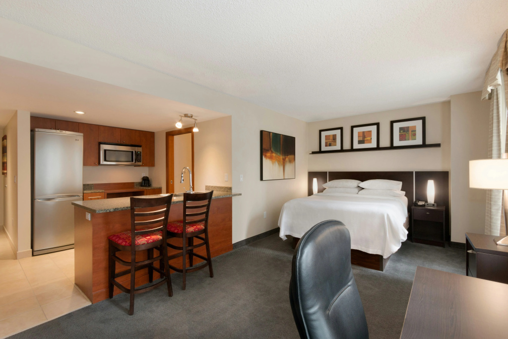 Embassy Suites Montréal by Hilton - Général