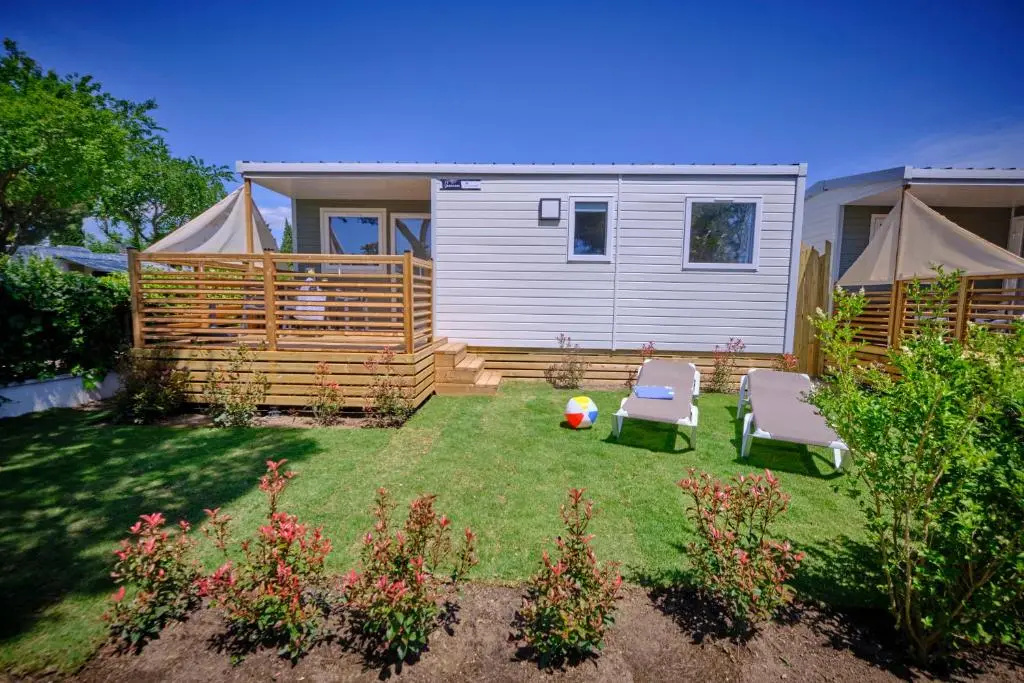 Bungalow