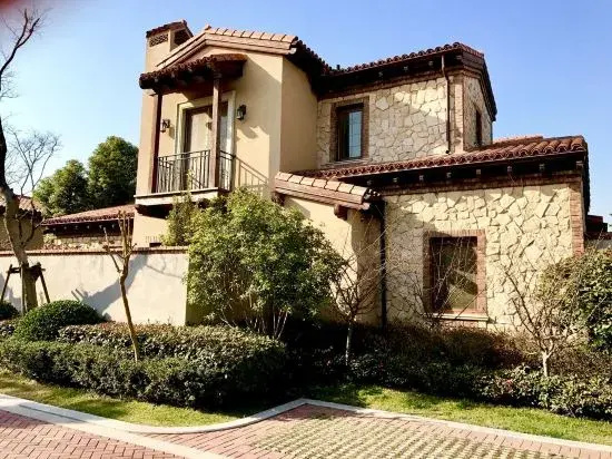 Windward Loch Club Villa （KunShanDianShanHu）