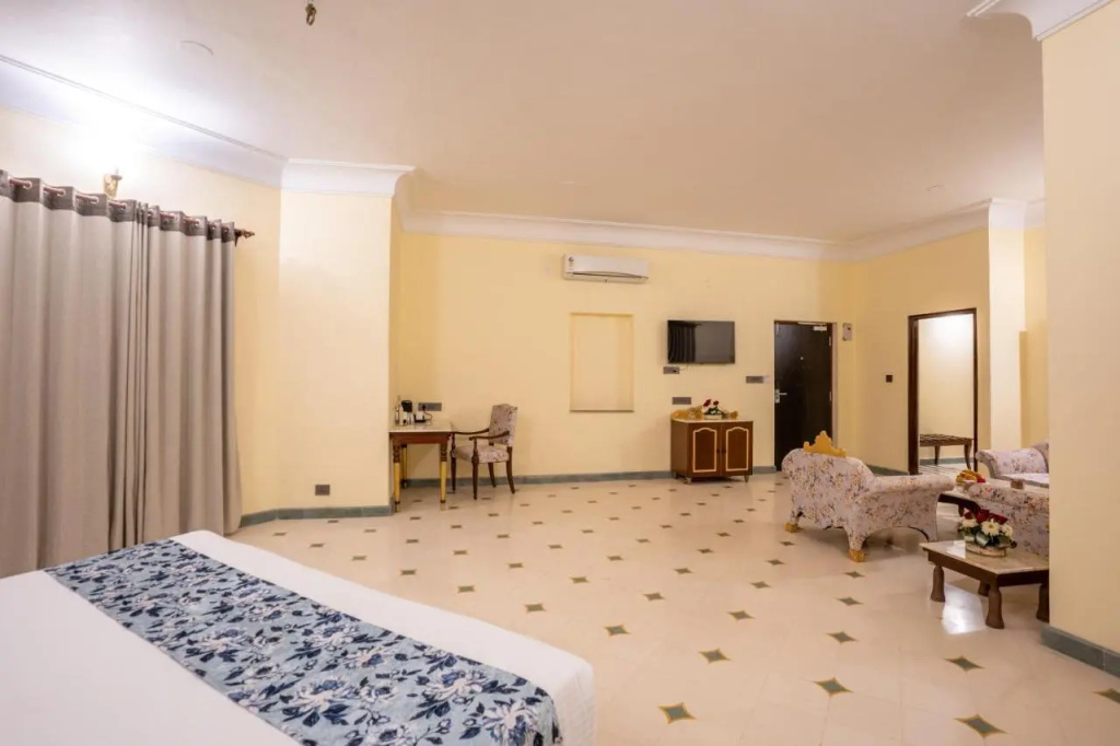 Hotel photo 32