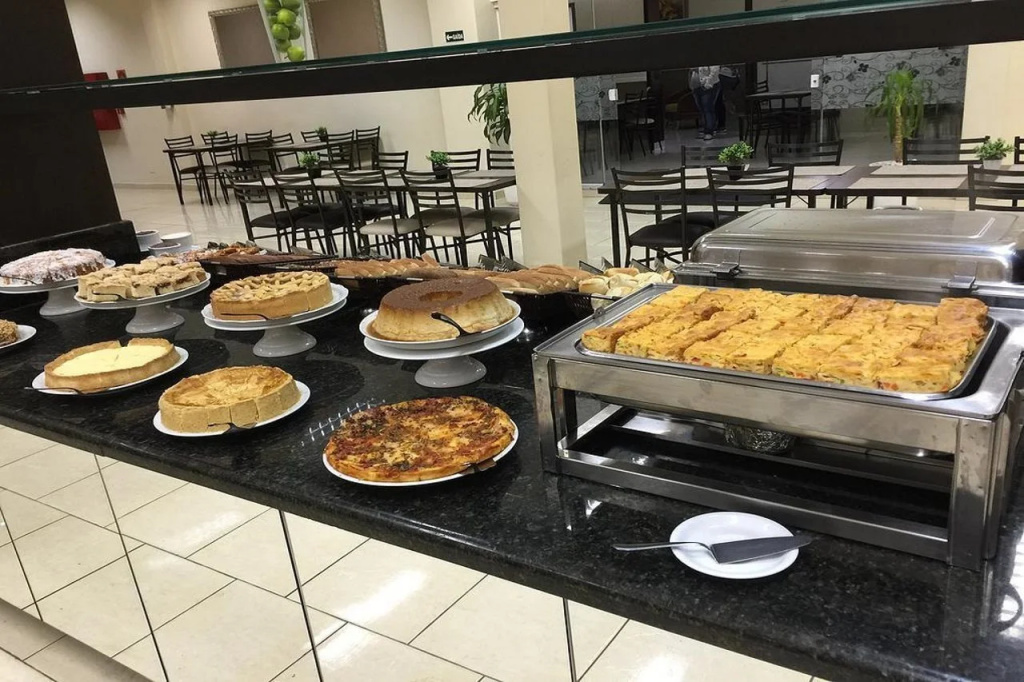 Food & Beverage