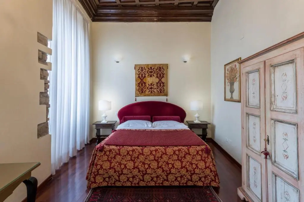 Superior Double room (full double bed)