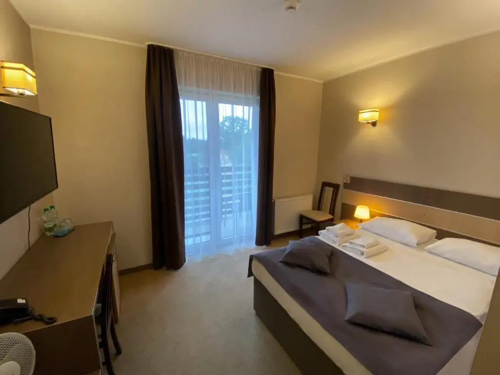 Standard Double room (full double bed)
