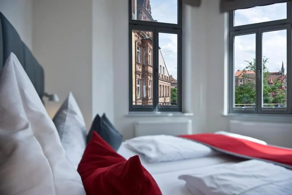 Deluxe Double room (full double bed)