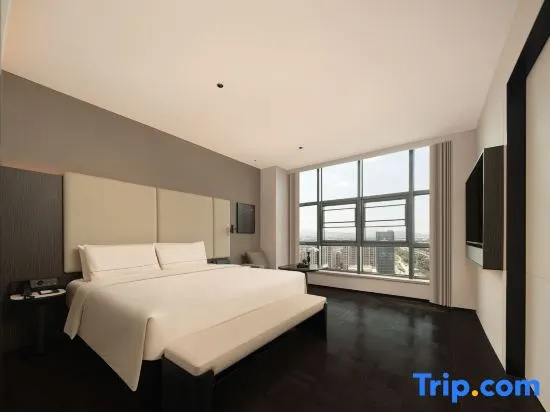 Premier Suite