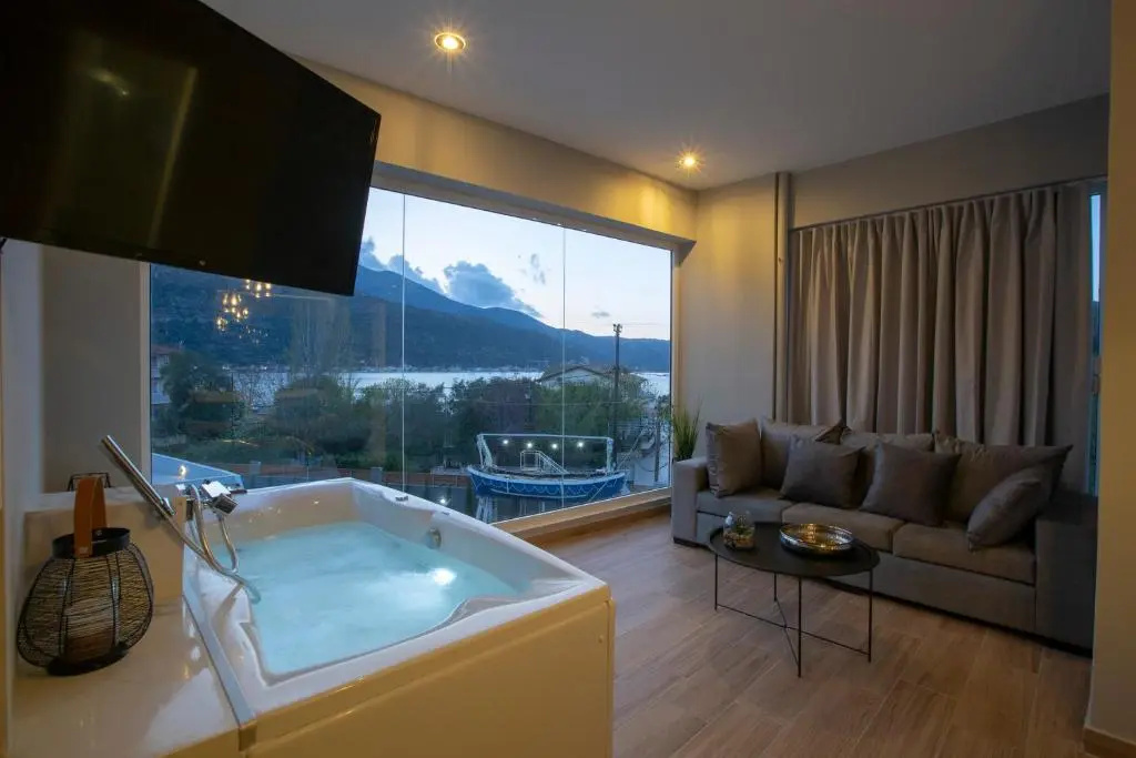 UNIQUE Villa Boat House