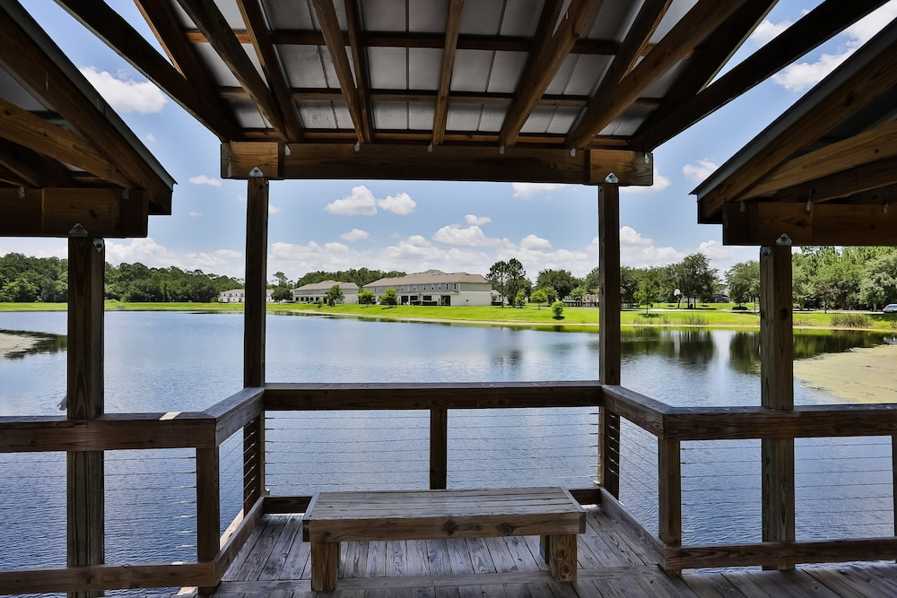 Stunning Getaway With Games & Clubhouse Amenities - Near Parks