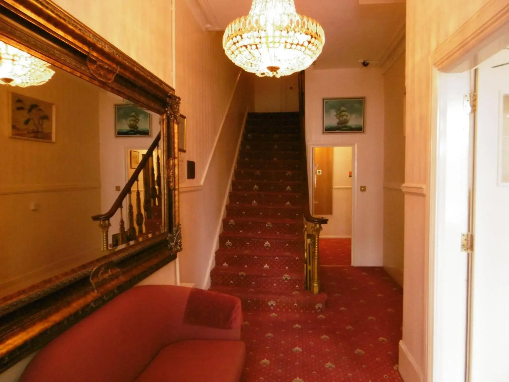 Hotel photo 12