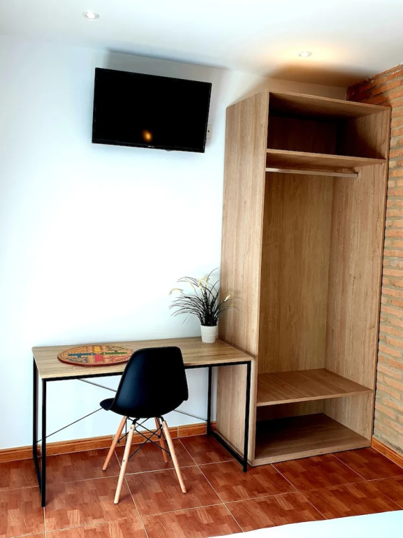 Economy room