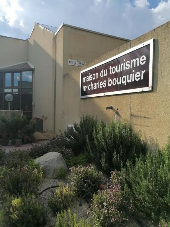 T2 rue piétonne Digne les Bains
