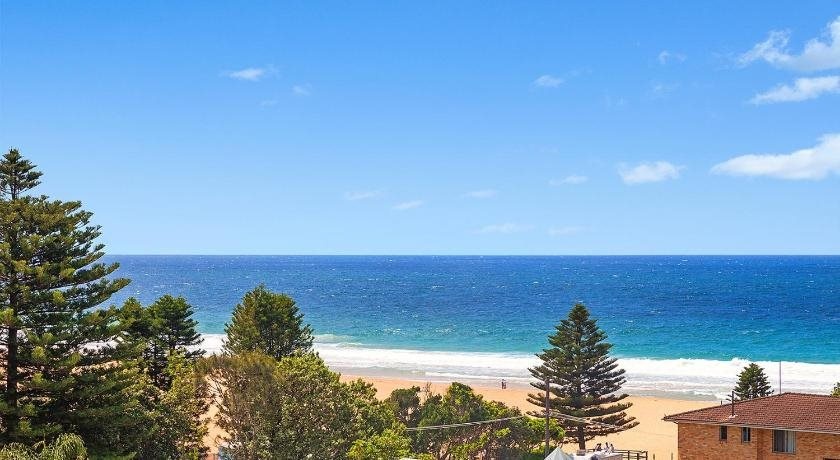 Beach & Waterfront