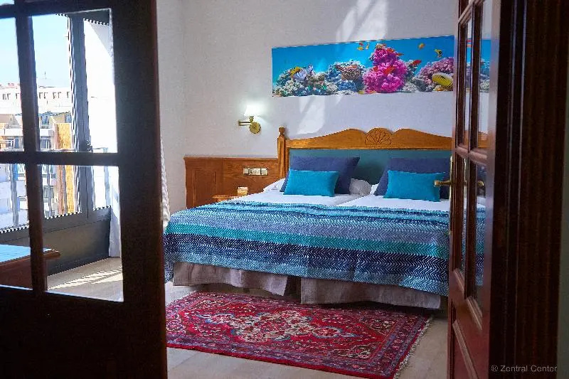 Hotel Zentral Center - Chambres