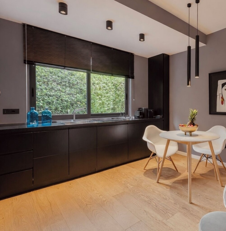 Apartment with balcony