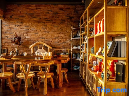 Yuexing Tinghuyuan Guesthouse in Yuxi