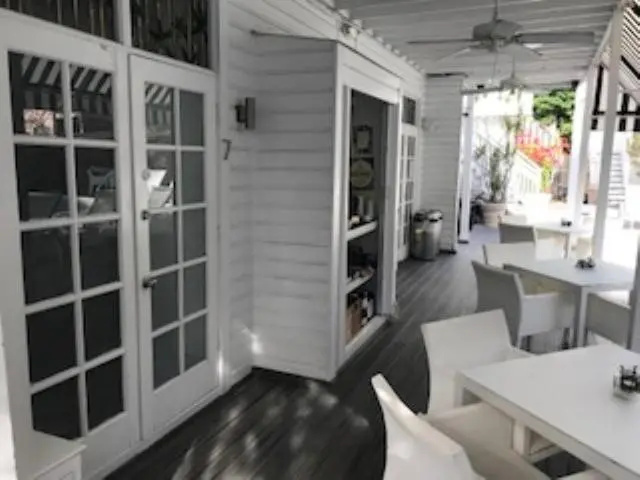 Alexander's Guesthouse - Adults Only - Chambres