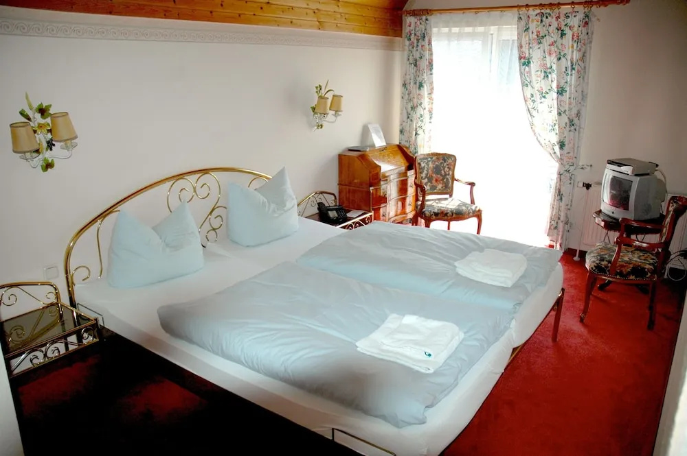 Hotel Zum Neuen Schwan - Chambres