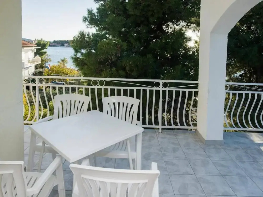 Apartment in Brodarica Near Beach Gaj