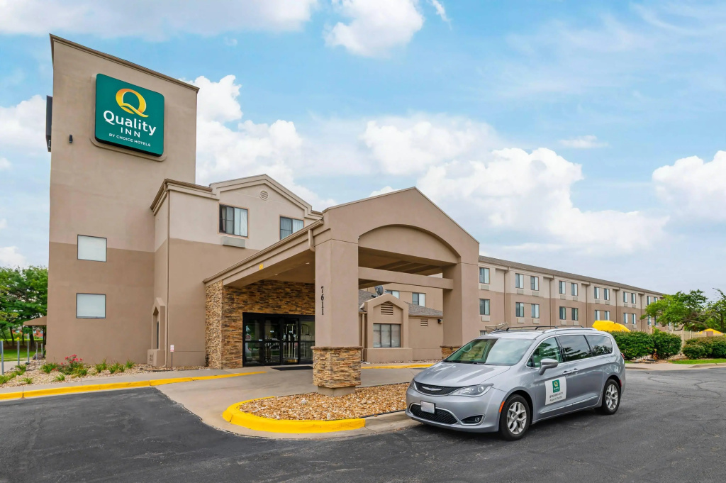 Quality Inn Kansas City International Airport