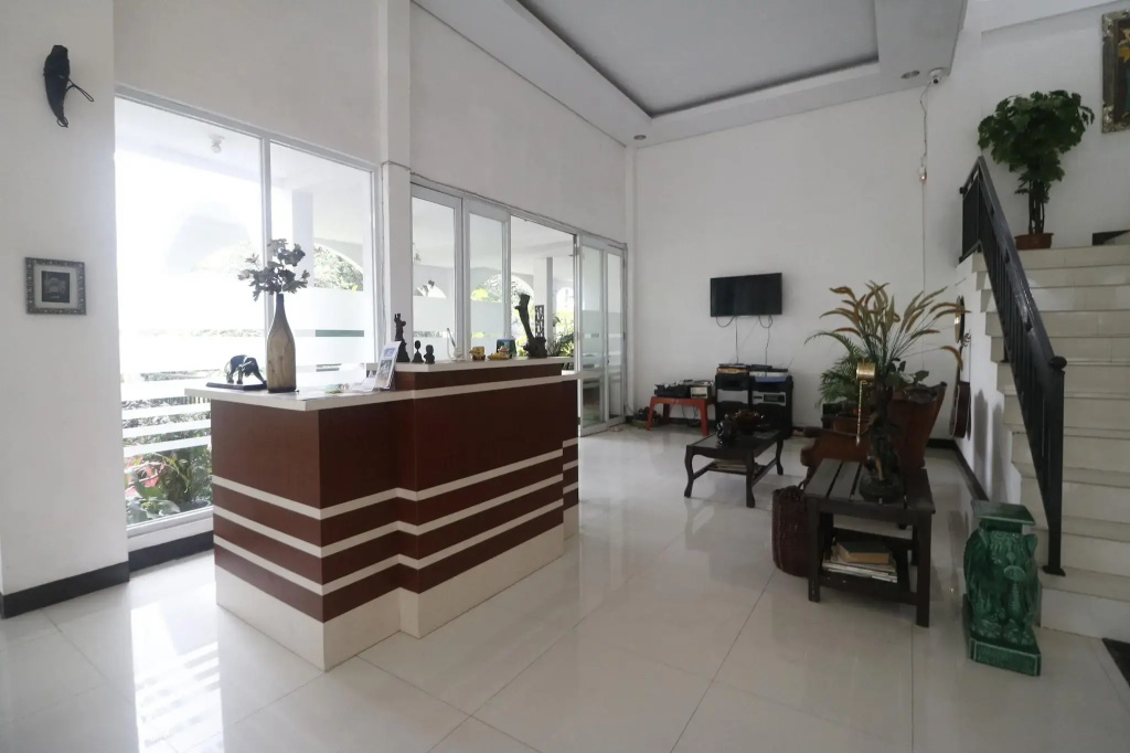 RedDoorz near Lampung Walk - фото 9
