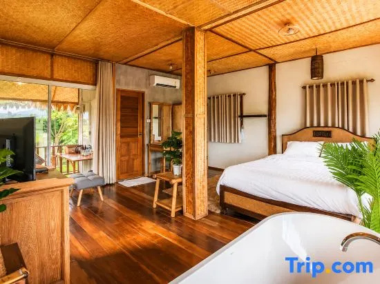 Double Suite (full double bed)