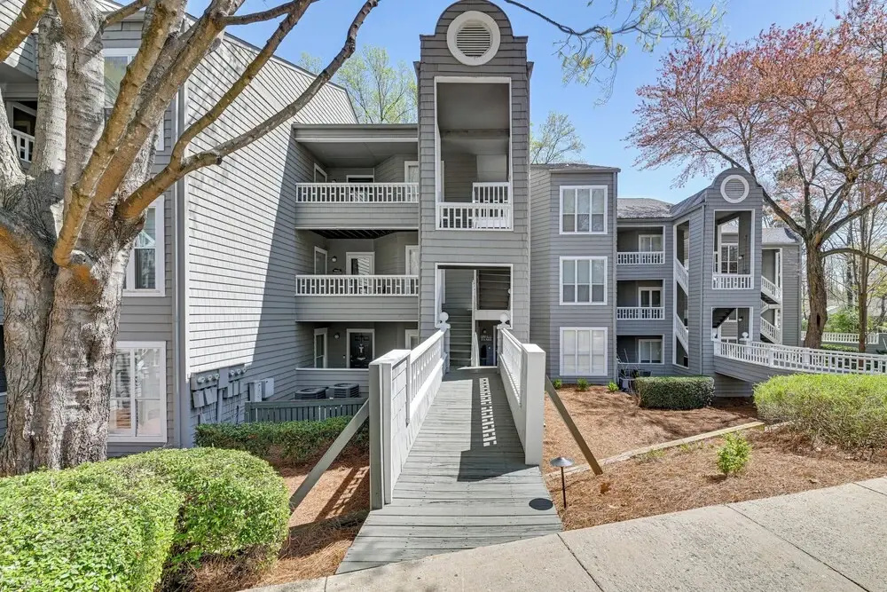 Waterfront Lake Norman Retreat w/ Balcony