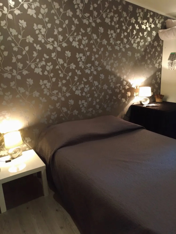 Standard Double room with balcony (full double bed)