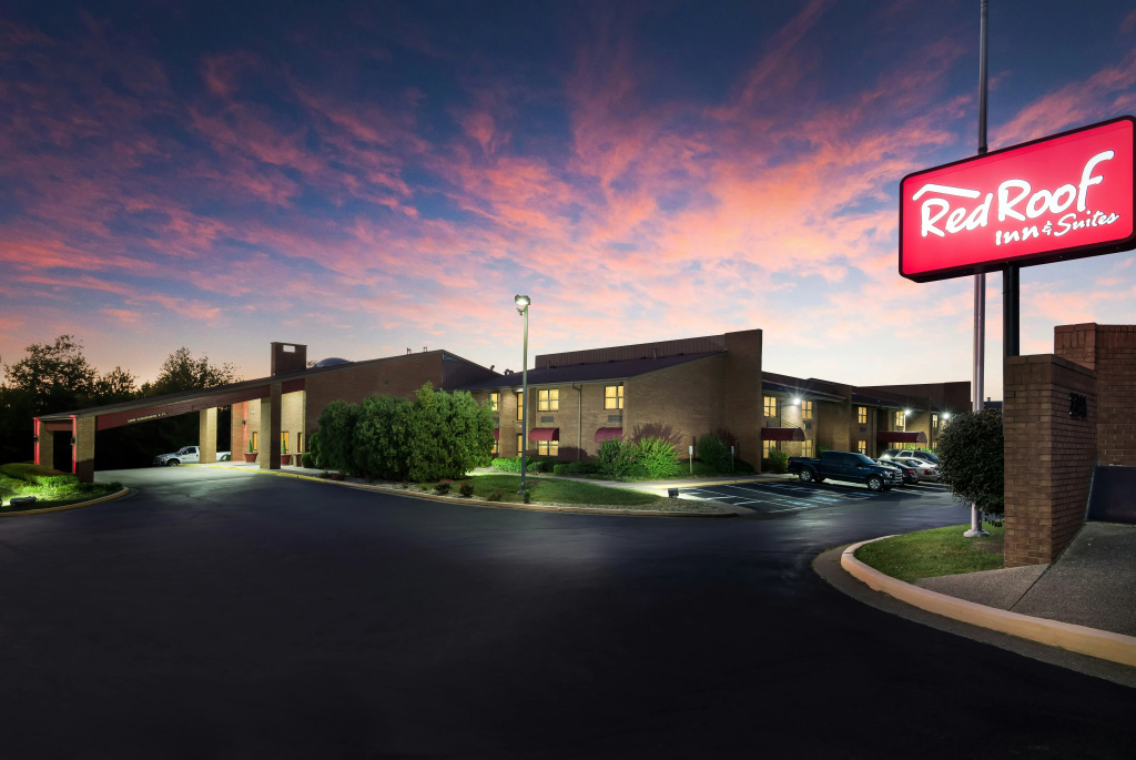 Red Roof Inn & Suites Lexington - Hamburg