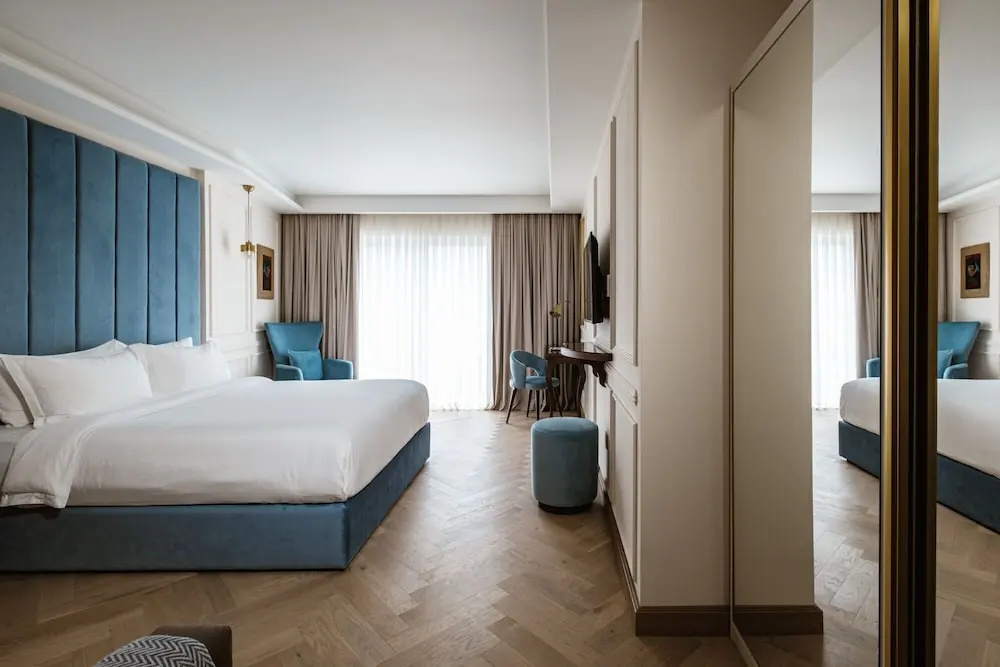 Premium room