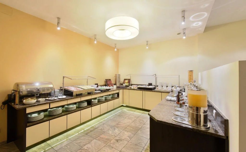 Hotel photo 18