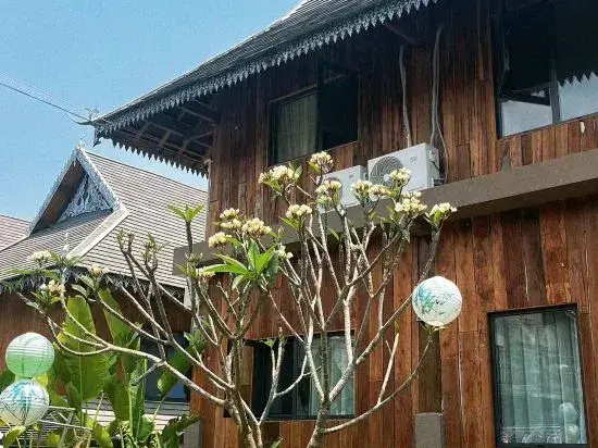 Xishuangbanna Jinghong Anyue Dai Feng Vacation Villa (Manhanaguzhai Branch)