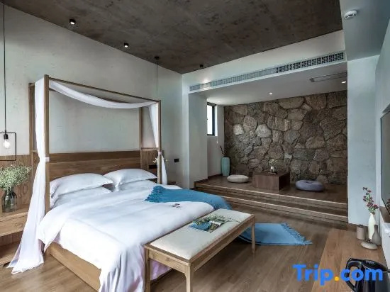 Standard Double room with garden view (full double bed)