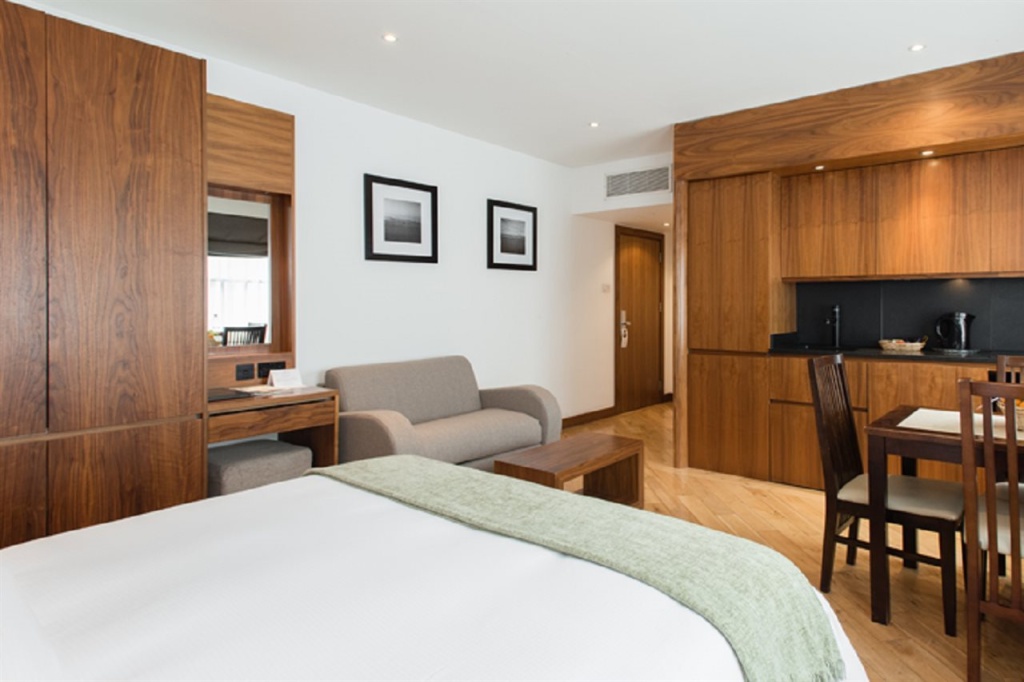 Отель Presidential Apartments - Kensington в Лондоне
