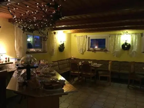 Food & Beverage